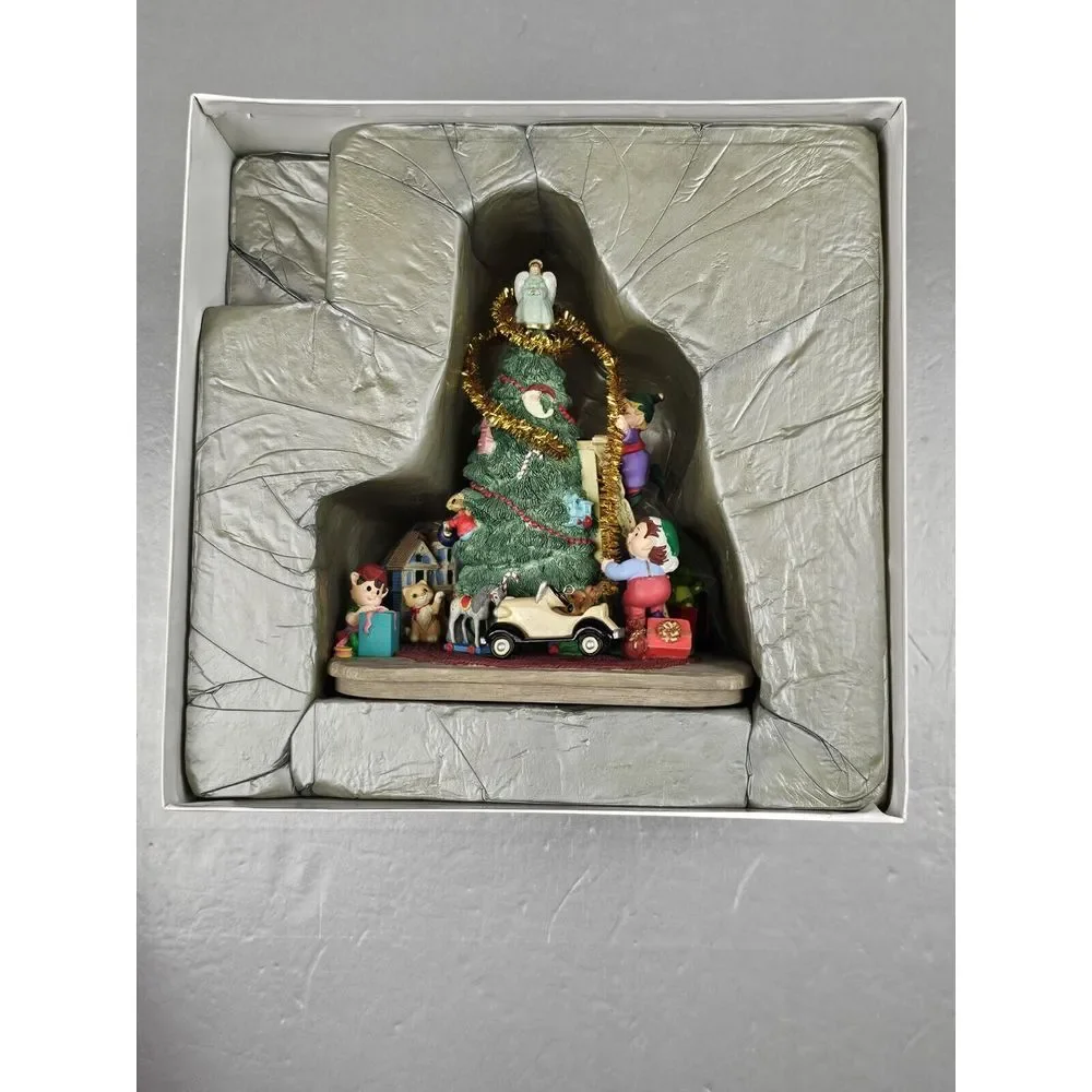1997 Trimming Santa's Tree Studio Edition Hallmark Keepsake Ornament. NOB‎